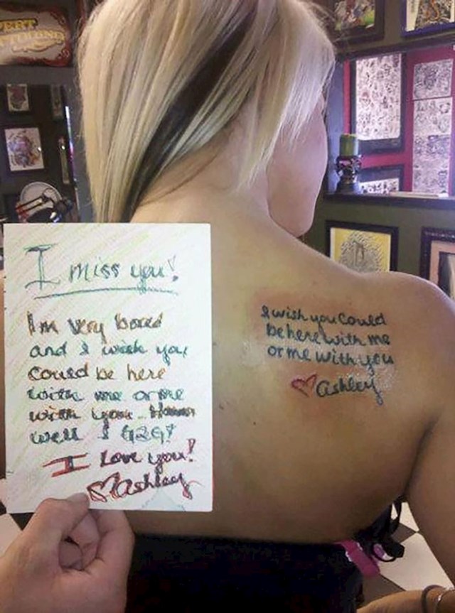 "Tetovirala sam poruku koju mi je prijateljica napisala prije nekoliko godina. Odlučila sam poruku trajno staviti na kožu nakon što mi je prijateljica ubijena"