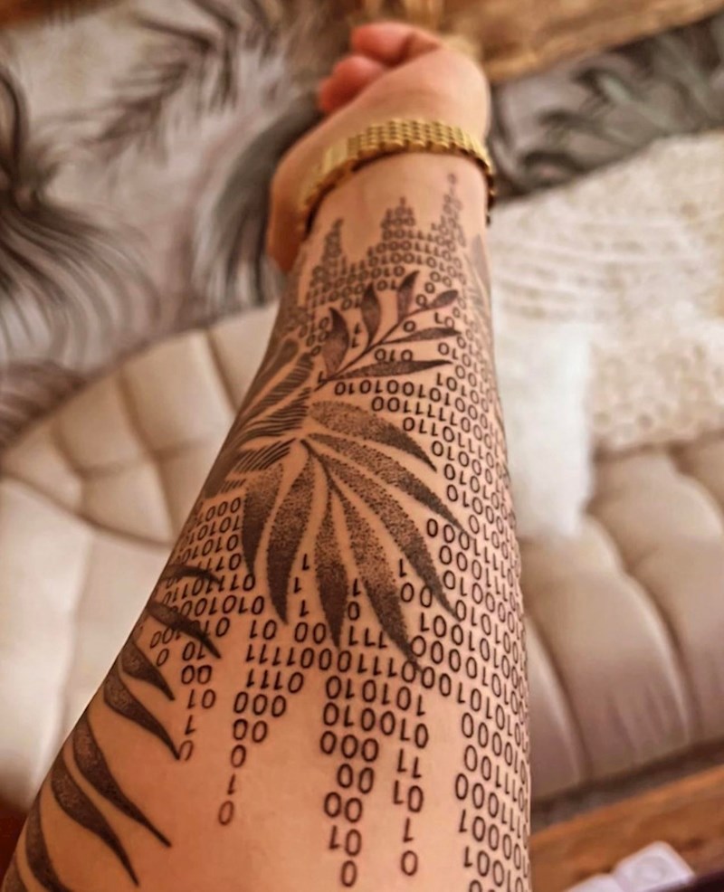 "Odlučio sam u tetovažu spojiti nešto što volim - biljke i brojeve"