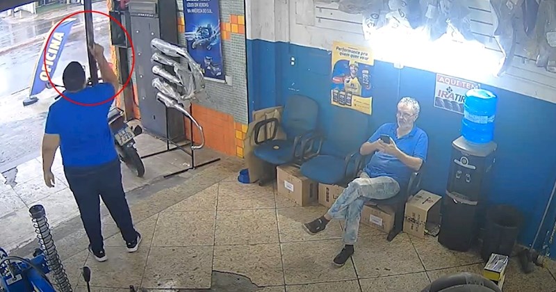 Kamera snimila prizor kao iz komedije, sve je krenulo nizbrdo nakon što je tip pustio komad metala