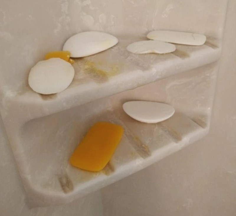 "Moji roditelji koriste sapune za tuširanje, ali nikad ih ne potroše do kraja pa sad imaju svoju malu kolekciju sapuna."