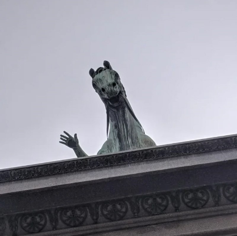 4. Pravi veseli kip!