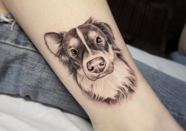 "Moja prva tetovaža bila je ona mog prvog psa, mislim da izgleda fantastično."