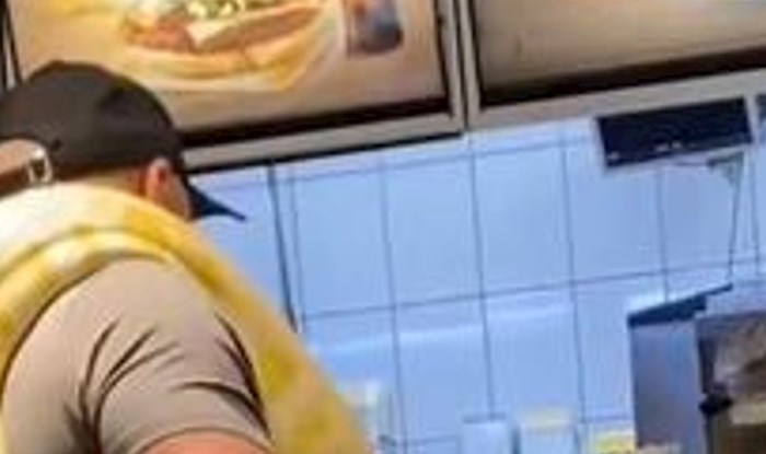 Prizor iz Rumunjske šokirao ljude na Fejsu, pogledajte što je jedan tip unio u restoran brze hrane