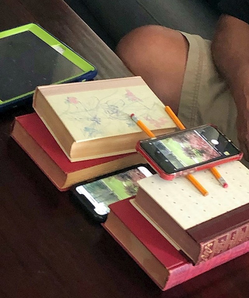 Tata prebacuje video s mobitela na mobitel