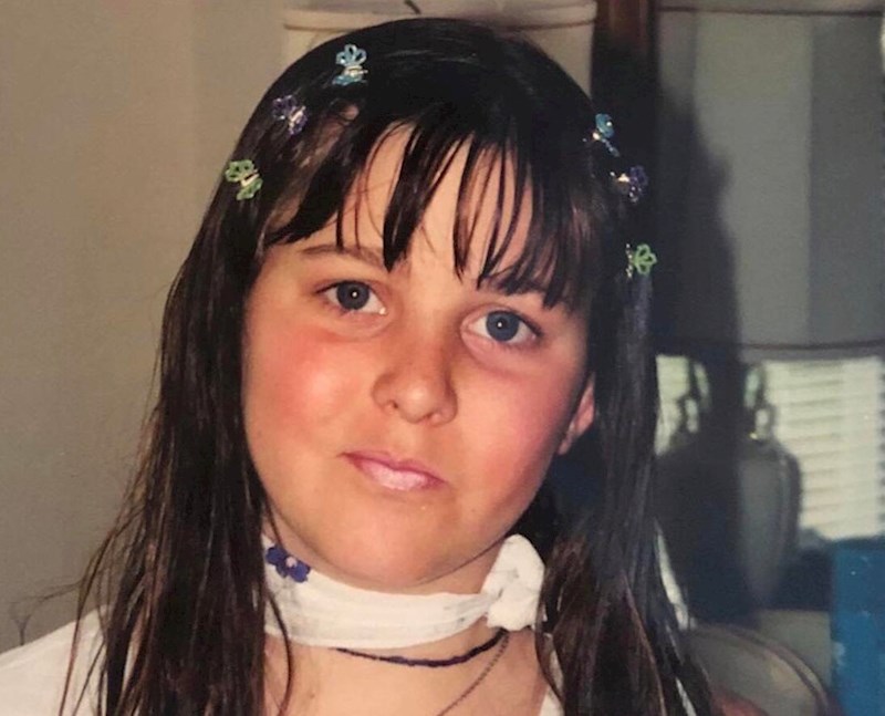 11. "Ovo je bilo na samom početku stoljeća, išli smo na vjenčanje, a ja sam se posebno sredila s previše leptirića u kosi..."