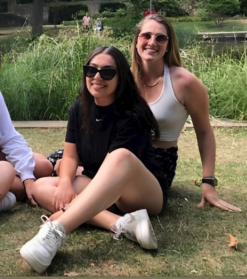 "Kad smo pokazale prijateljima fotku, nisu znali čija je ovo noga na slici"