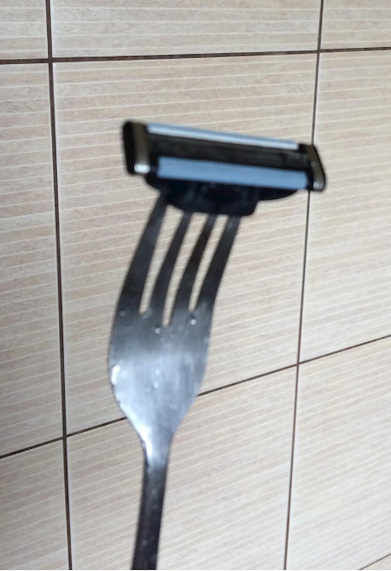 Malo drugačija britvica