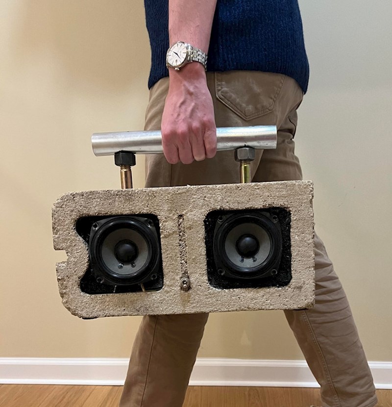 "Moj prijenosni zvučnik. Sam sam ga napravio"