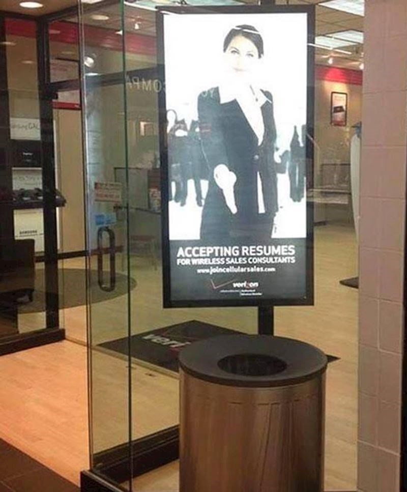 6. A jesu pogodili gdje će staviti reklamu 😂