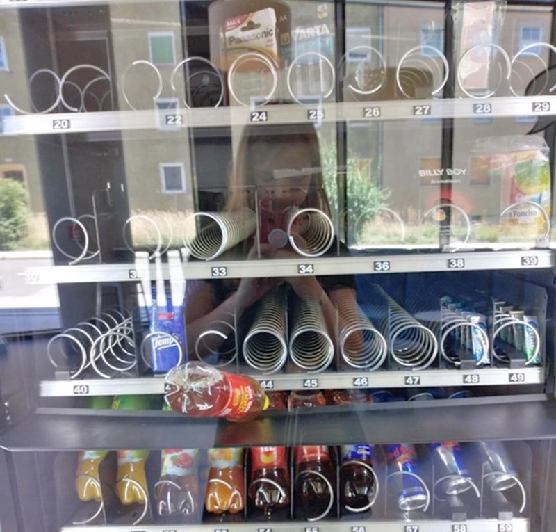 "Prvi put odlučim koristiti automat i naravno da mi se ovo dogodi!"