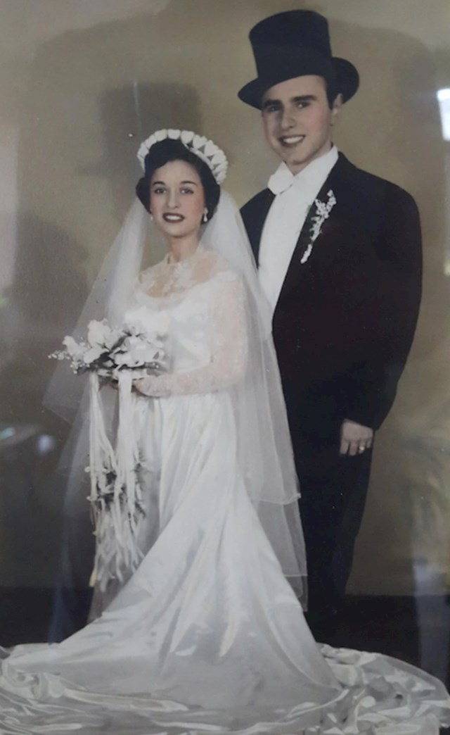 "Moji djed i baka na dan vjenčanja. Bilo je to u New Yorku 1950. godine"