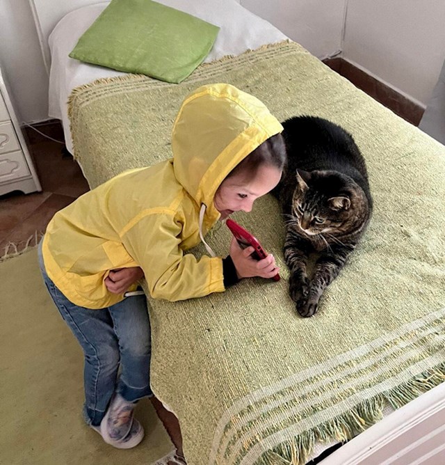 "Moja nećakinja uvijek nakon što fotografira mačka mu pokaže što je uslikala"