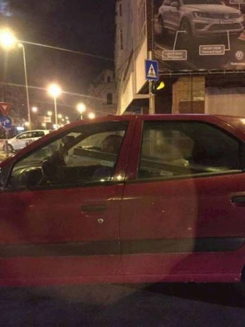 2. Prizori iz prometa nikad ne dosade, pogotovo ovakvi prizori 😅