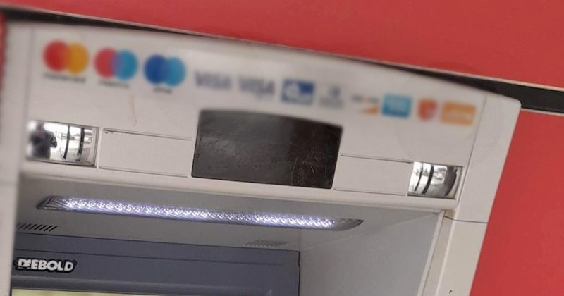 Neobičan detalj na jednom bankomatu nasmijao ekipu na Fejsu, odmah će vam biti jasno zašto