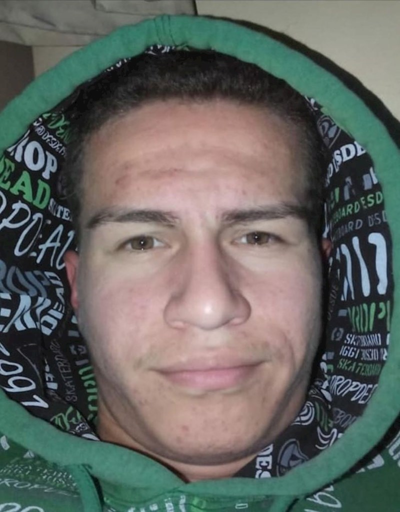 10. "Znam da izgledam kao da imam barem 30, ali zapravo imam 18 godina"