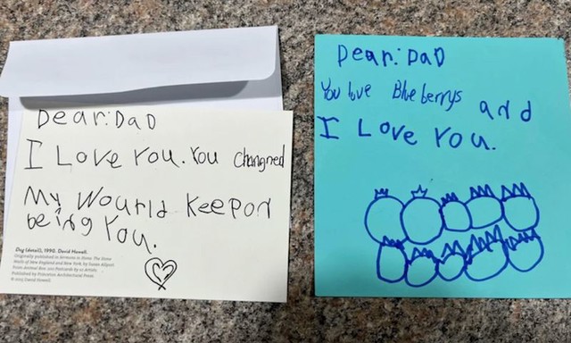 10. "Postala nam je navika pisati male poruke jedno drugome. Počeo sam ih spremati u kutiju. Jedva čekam kad ih skupim puno kroz godine pa ih nakon nekog vremena odlučim pročitati"
