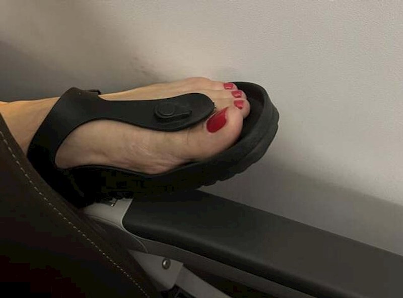 "Jedna žena je odlučila zauzeti malo previše prostora oko mog sjedala"