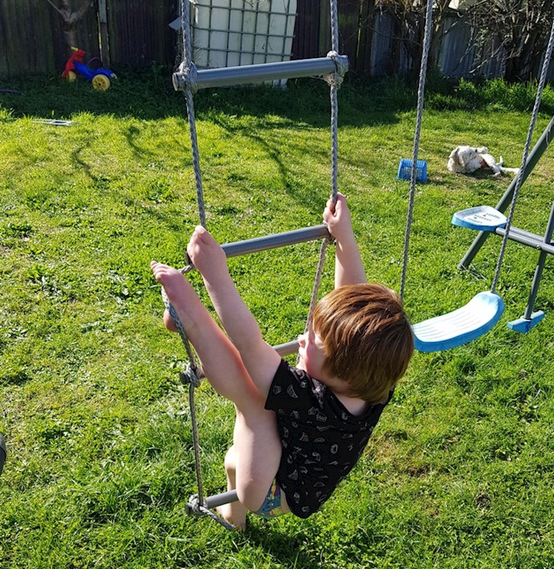 1. Pokušao se popeti, ali nije uspio