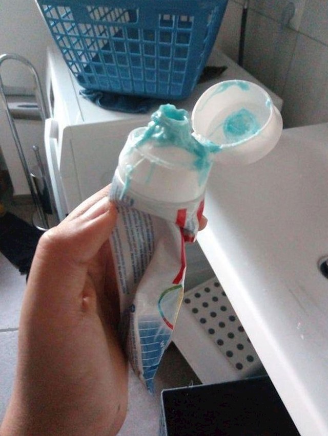 8. Ljudi čija pakiranja paste za zube izgledaju ovako