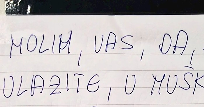 Obavijest ispred jednog wc-a nasmijala je ekipu na Fejsu, odmah će vam biti jasno zašto
