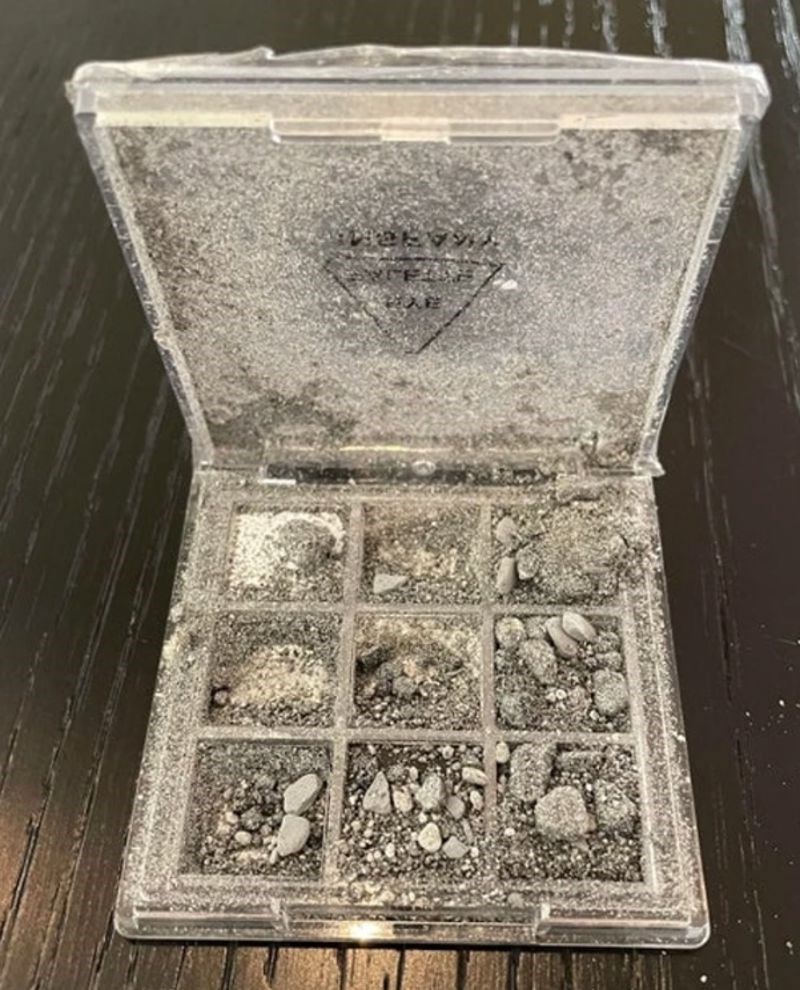 "Naručila sam paletu sjenila i ostala zgrožena kad sam vidjela što mi je stiglo poštom."