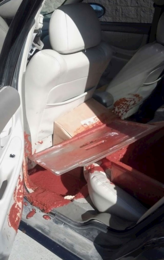 17. "Prevozio sam umak u drugu pizzeriju i morao naglo zakočiti..."