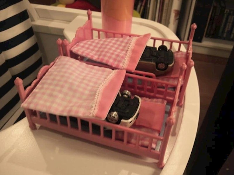 "Pospremila je autiće na spavanje"