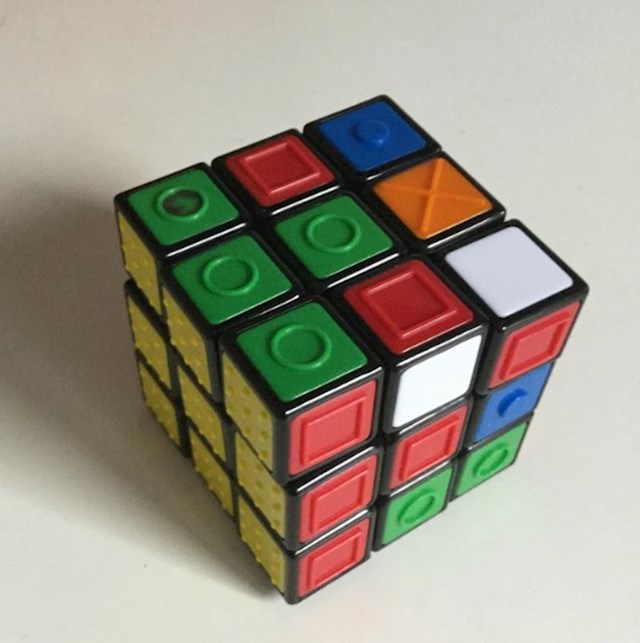 Rubikova kocka za slijepe osobe