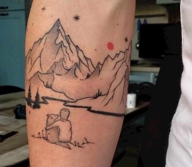 "Ovo mi je definitivno najdraža tetovaža, predstavlja mog psa i mene i neki osjećaj smirenosti koji stalno želim "nositi" sa sobom"