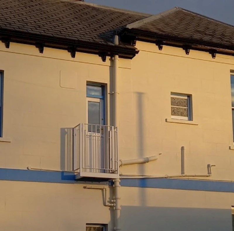 3. A i mogli su bez ovog "balkona"