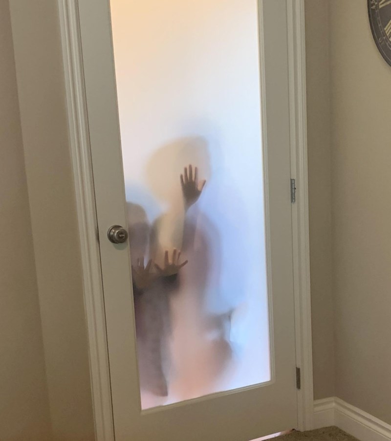 9. "Oni koji misle da je rad od kuće super očito nemaju djecu"