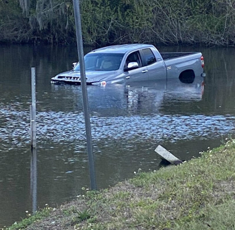 "Neki tip se pravio važan i tvrdio da može prijeći autom na drugu stranu. Nije mogao."