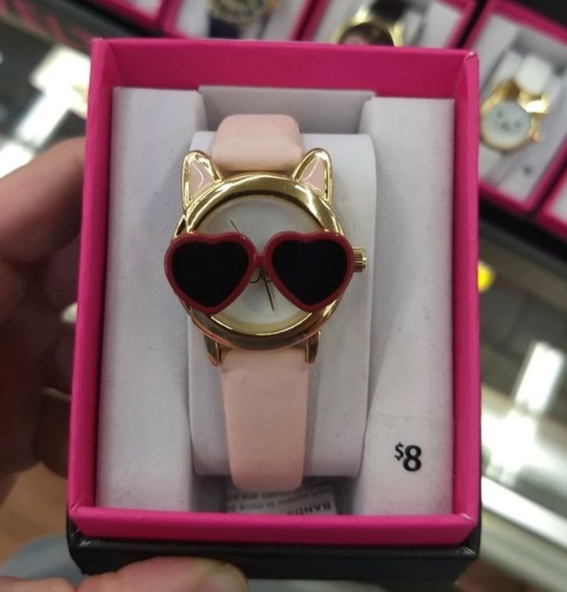 2. Sat koji vam većinu vremena neće "otkriti" koliko je sati...