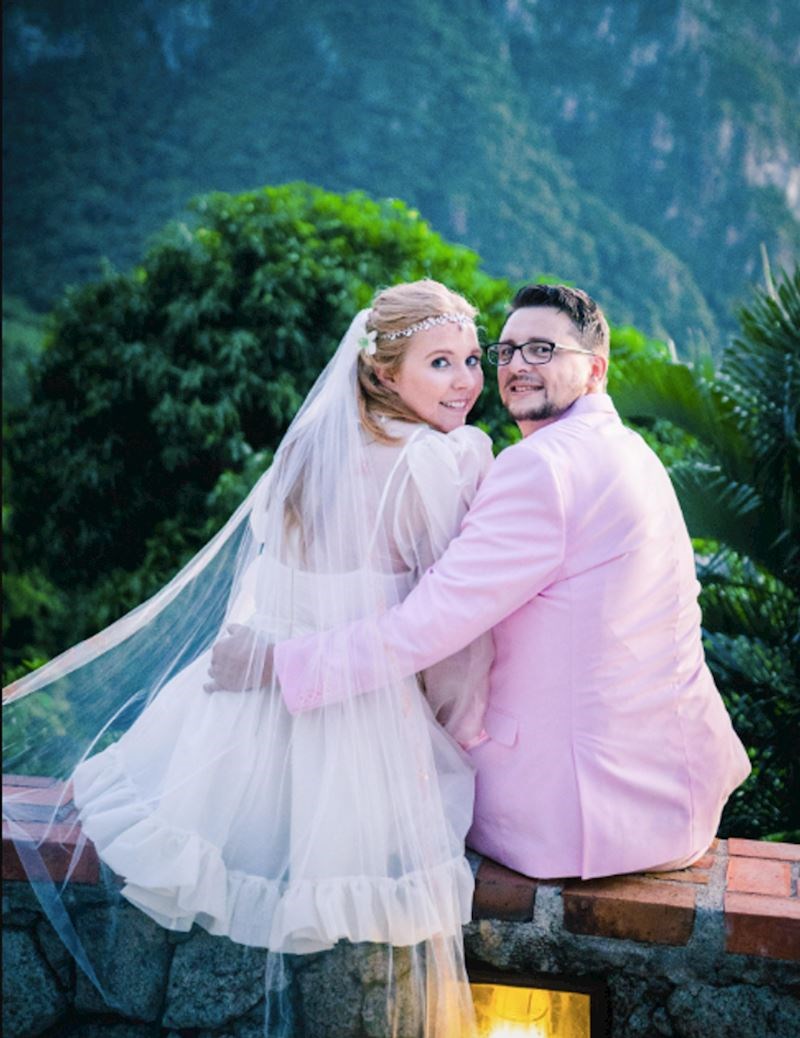 "Pobjegli smo na otok i vjenčali se. Nije bilo obitelji, prijatelja, nikoga. Samo mi. Opet bih to ponovila"