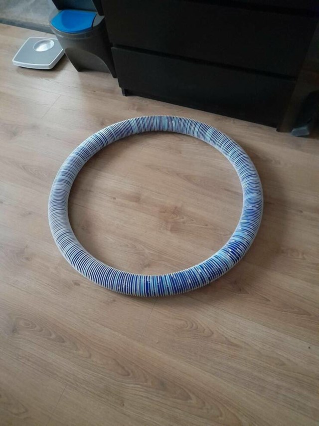 8. Napravio sam krug od preko 300 čašica jogurta. Niti sam ne znam zašto.