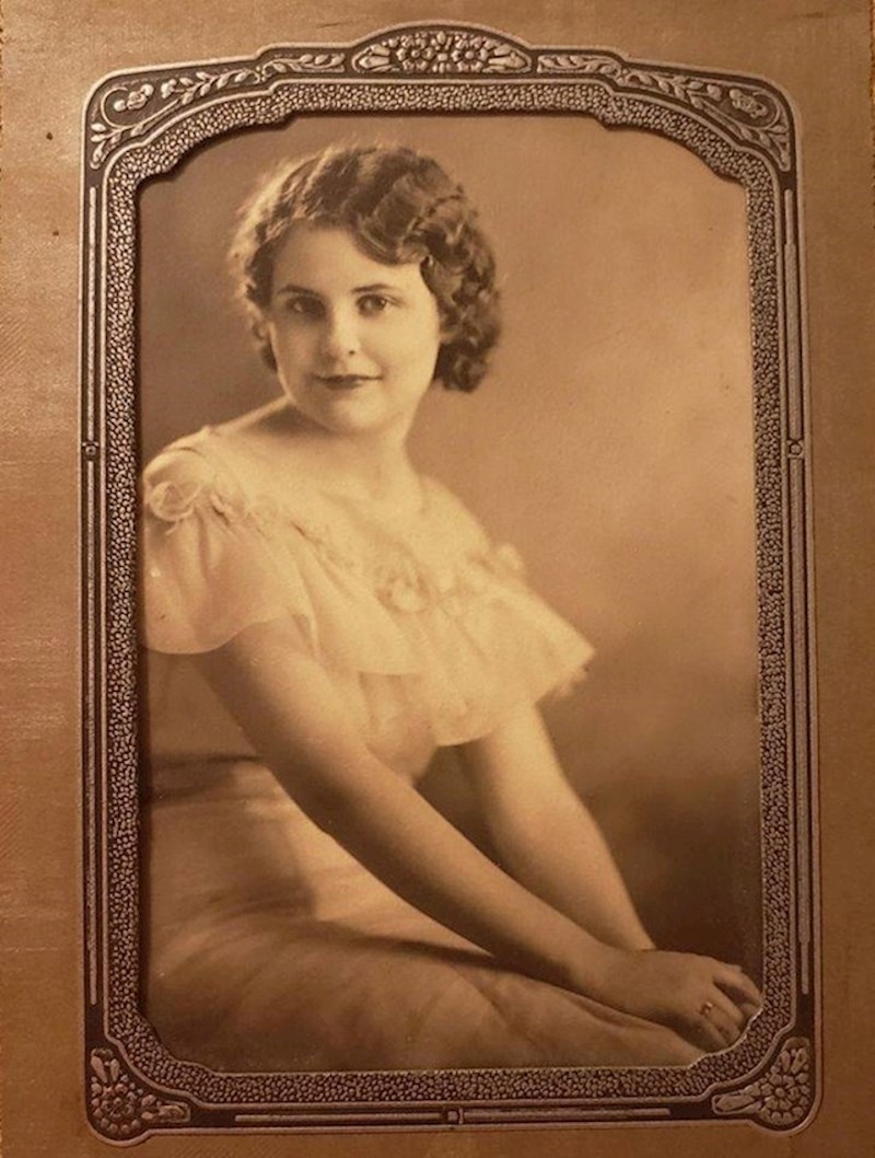 16. "Moj šukunbaka, 1910. godine."