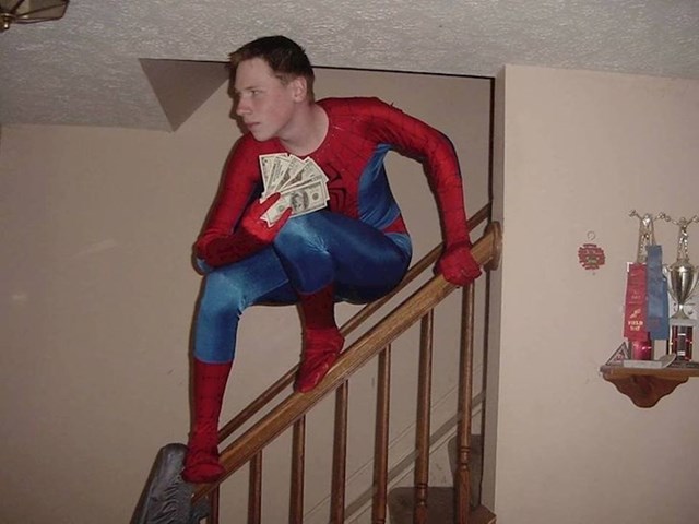 3. "Moj prvi posao - Spiderman na dječjim rođendanima!"