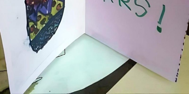 Učiteljica je prasnula u smijeh kad je vidjela uskršnju čestitku ovog djeteta, fotka je urnebesna