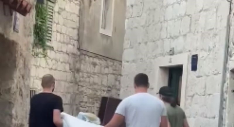 Snimka iz Dalmacije nasmijala je pratitelje popularne Facebook stranice, morate vidjeti ovaj hit