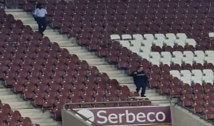 Žena je ušla na stadion bez karte za tekmu, snimka je hit zbog načina na koji je pobjegla osiguranju