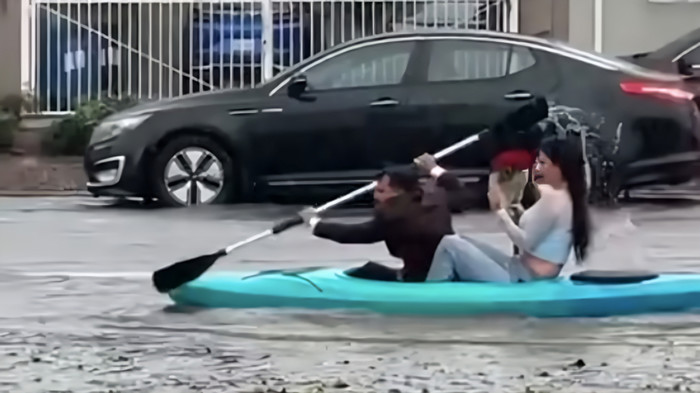 Tip nije dozvolio da mu poplava pokvari planove za spoj, snimka lude romantične geste totalni je hit
