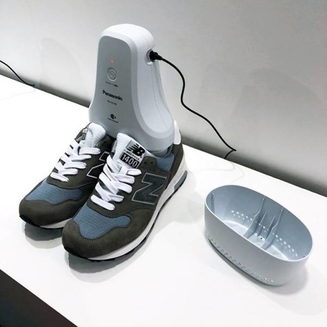 9. Elektronički dezodoran za cipele