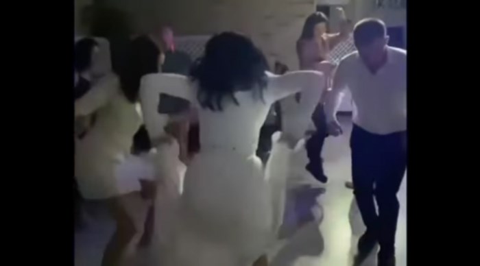 Snimka plesa jedne mladenke nasmijala je cijelu Hrvatsku, odmah će vam biti jasno zašto
