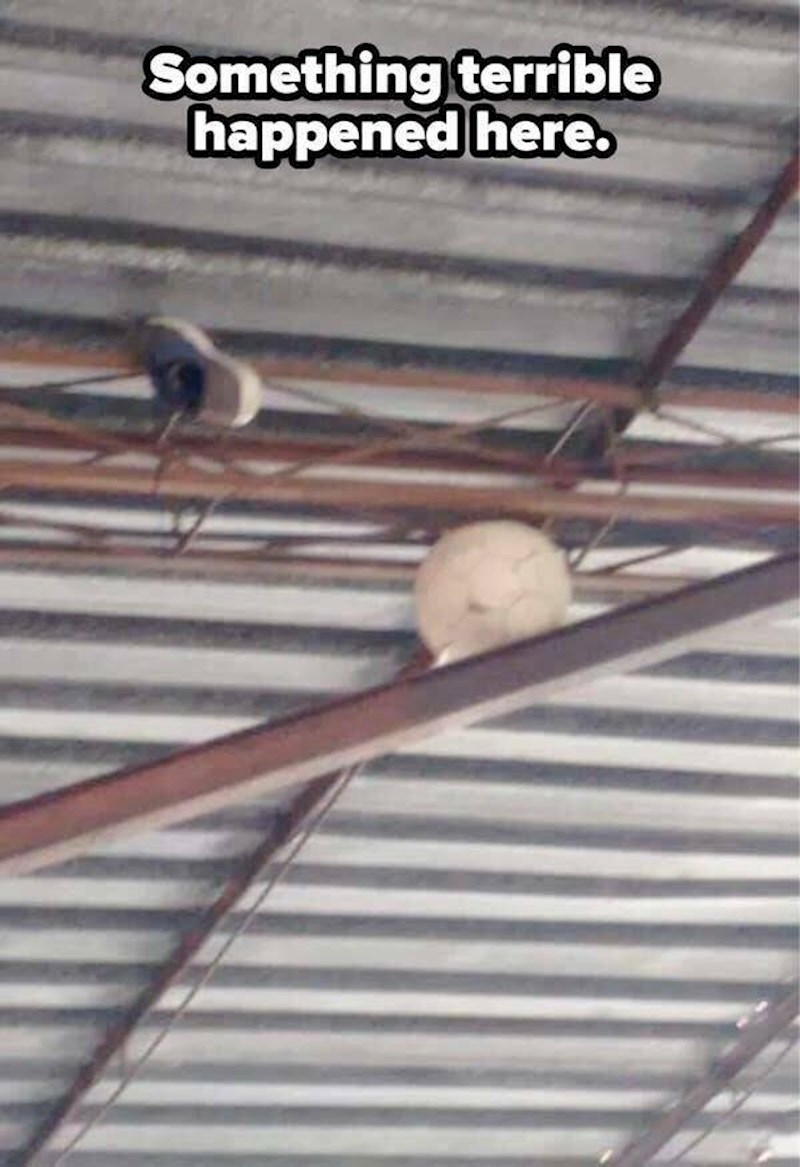 10. Nešto strašno se ovdje dogodilo...