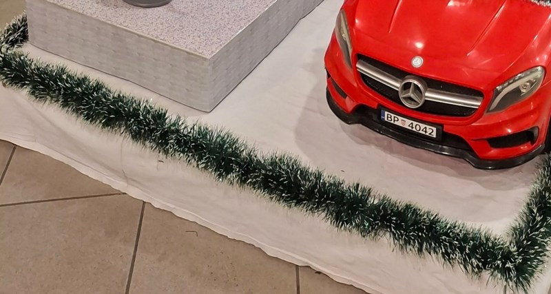 Kupce je oduševila božićna dekoracija na benzinskoj postaji u Slavoniji, odmah ćete vidjeti zašto