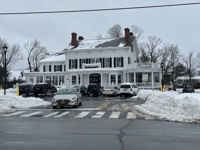 14. Stara nekretnina u mojoj ulici pretvorena je u McDonald'sov restoran