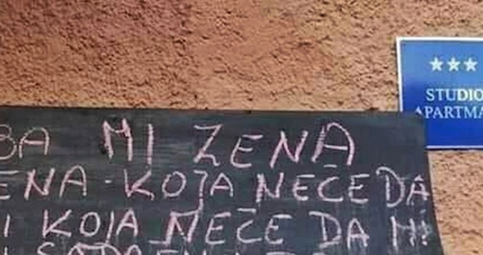 Muškarac je ispred svog apartmana izvjesio natpis da traži ženu, morate vidjeti pod kojim uvjetom