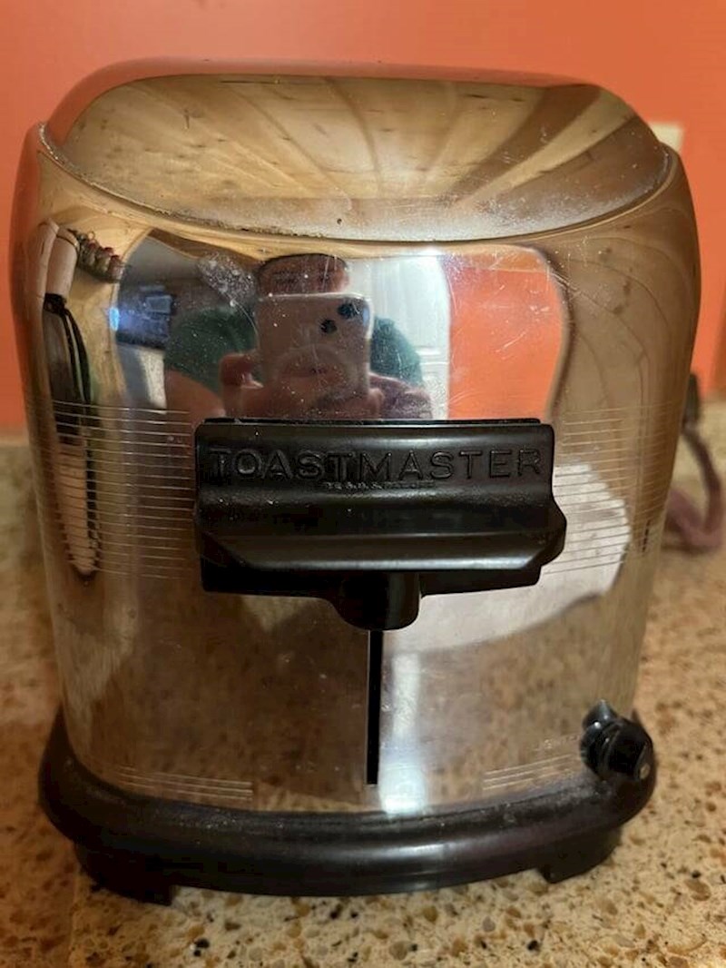 15. Bakin toster iz 1925. godine