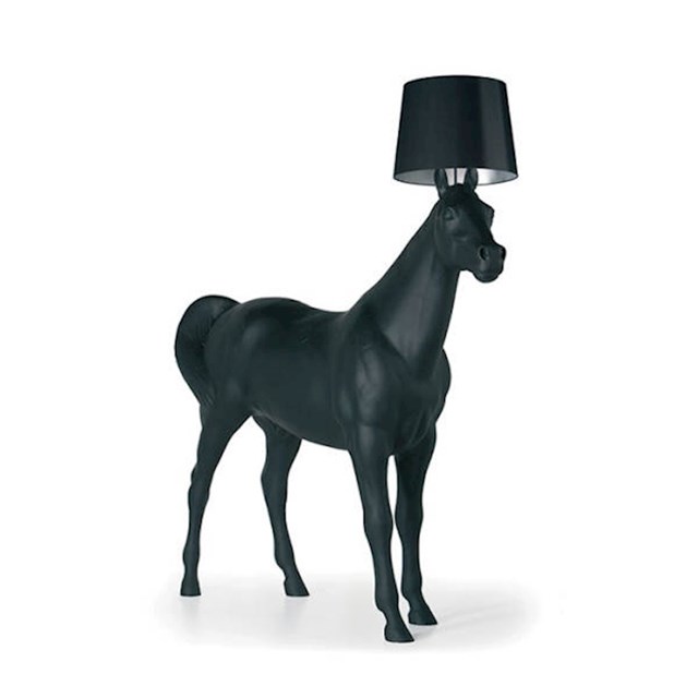 19. Bizarna lampa s motivom konja