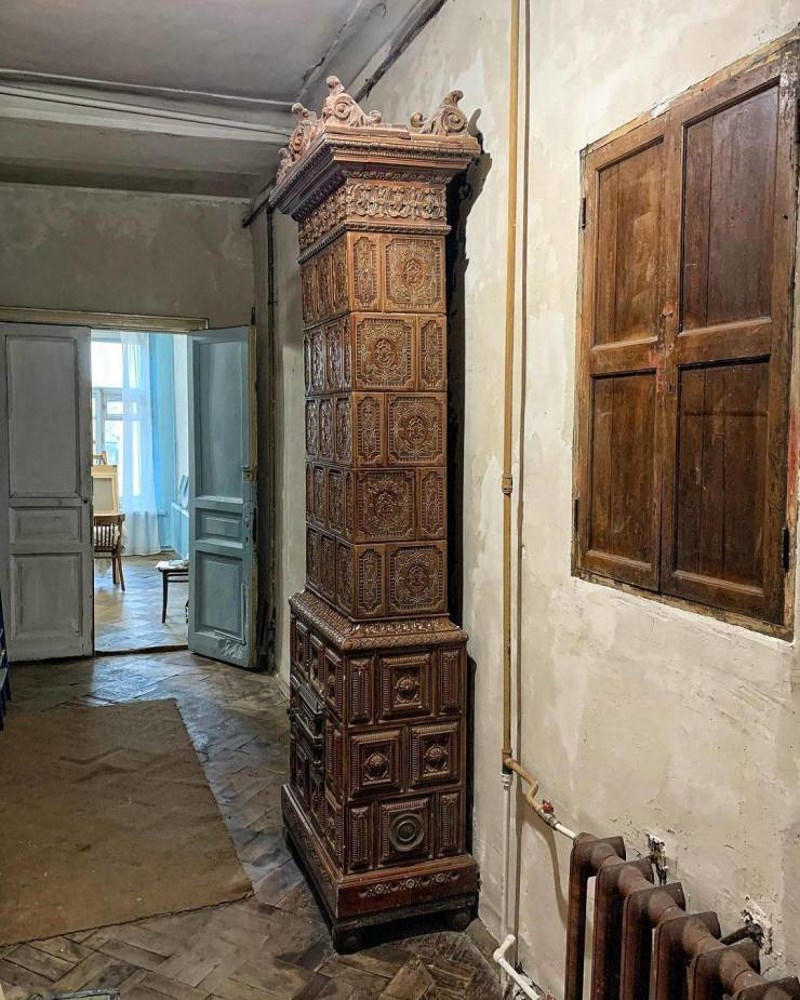 5. Predivan stari kamin